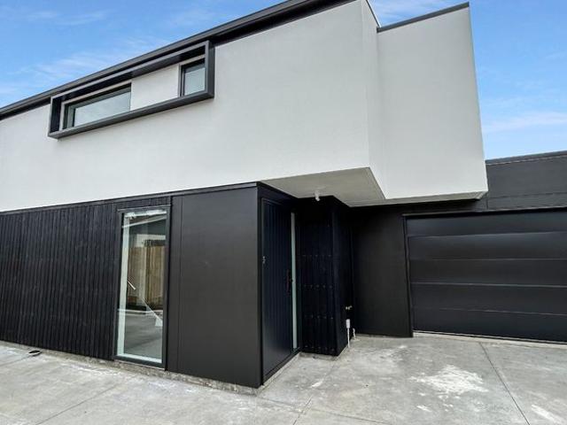 House for rent in Edgeware, Canterbury