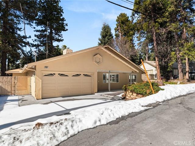House for sale in Green Valley Lake, California