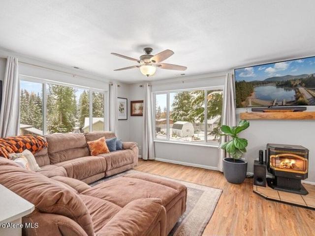 House for sale in Spirit Lake, Idaho