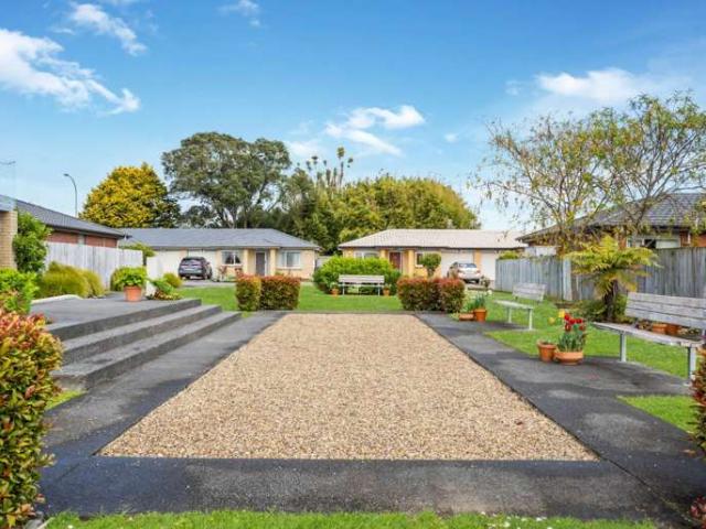 Townhouse for sale in Avondale, Oroua County