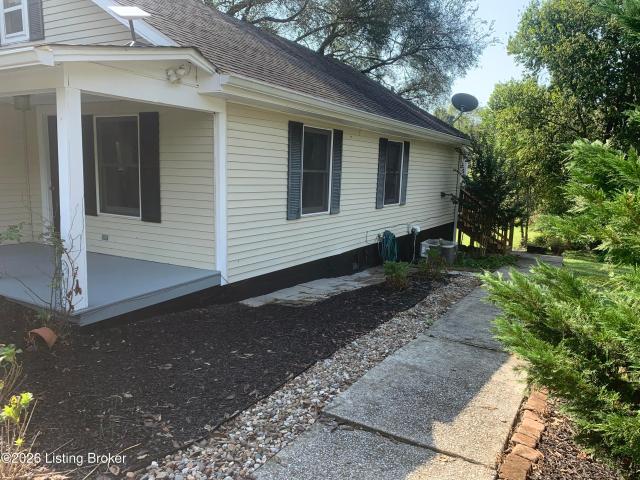 House for sale in Finchville, Shelby County