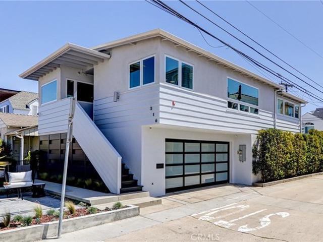 House for sale in Manhattan Beach, California
