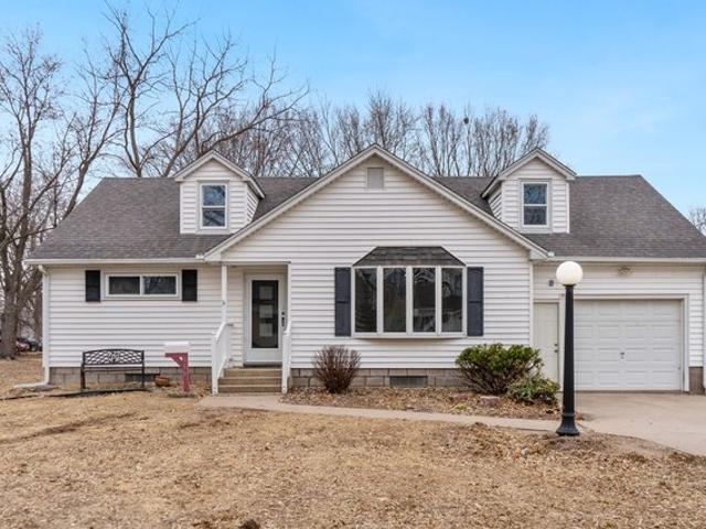 House for sale in Camanche, Iowa