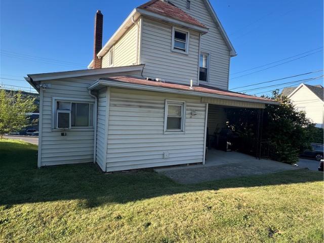 House for sale in Ellwood City, Pennsylvania