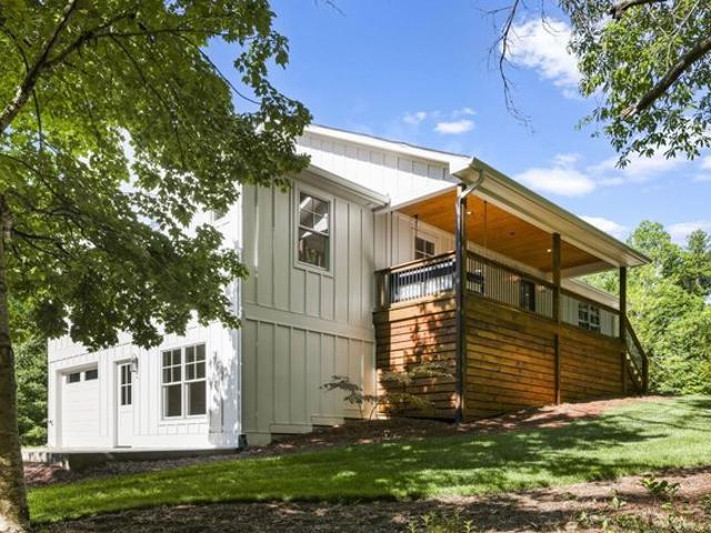 House for sale in Saluda, North Carolina