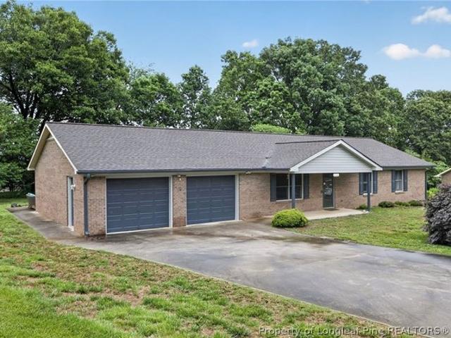 House for sale in Pfafftown, North Carolina