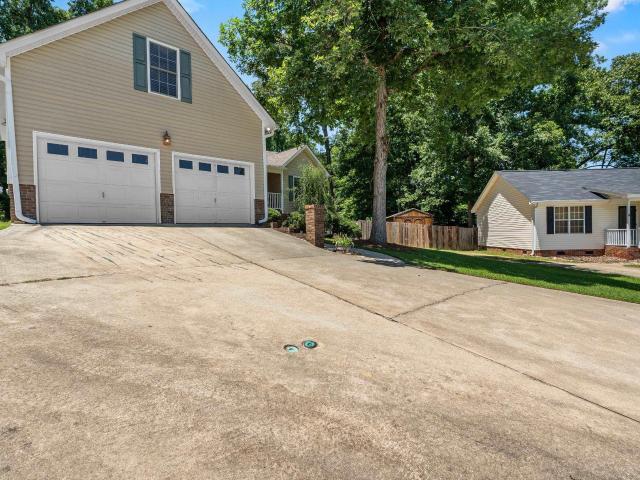 House for sale in Chapin, South Carolina