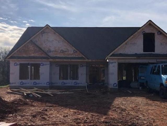 House for sale in Campobello, South Carolina