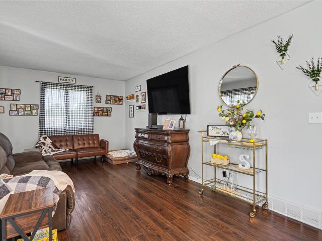 House for sale in Osceola, Iowa