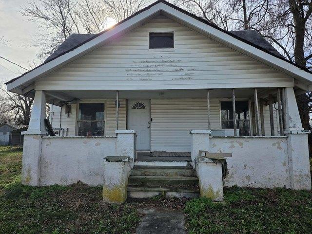 House for sale in Barry, Missouri