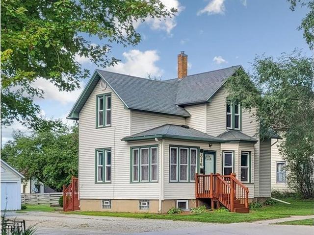 House for sale in Steele, Minnesota