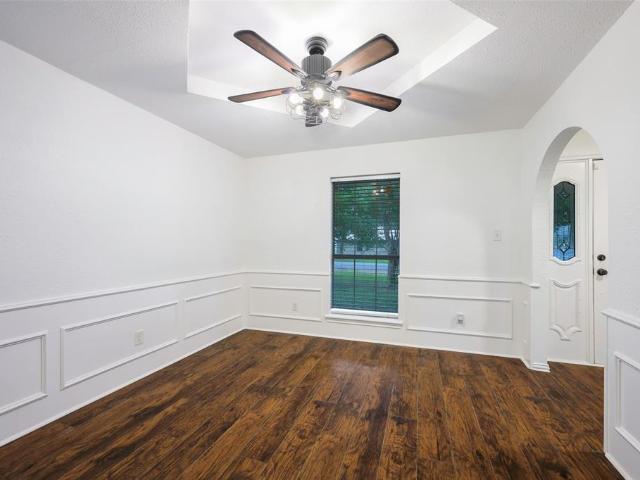 House for sale in Leonard