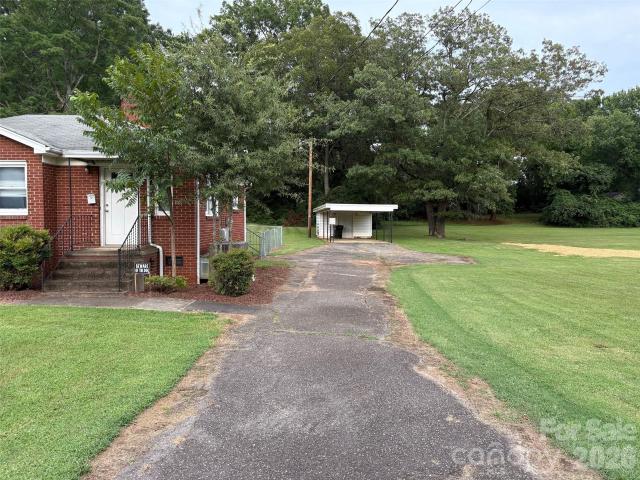 House for sale in Mooresville, Iredell County