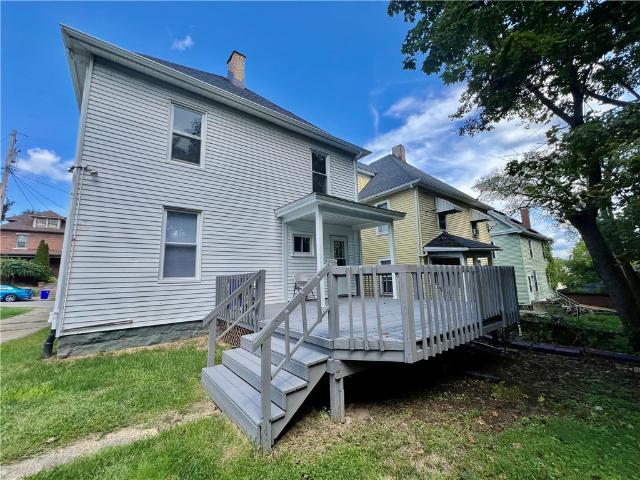 House for sale in New Castle, Pennsylvania