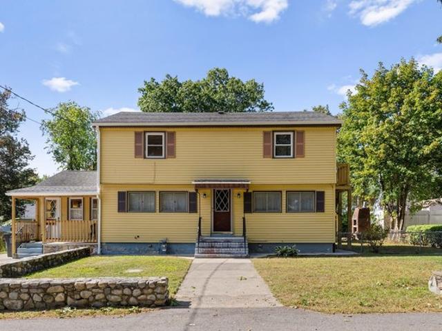 House for sale in Dracut, Middlesex County