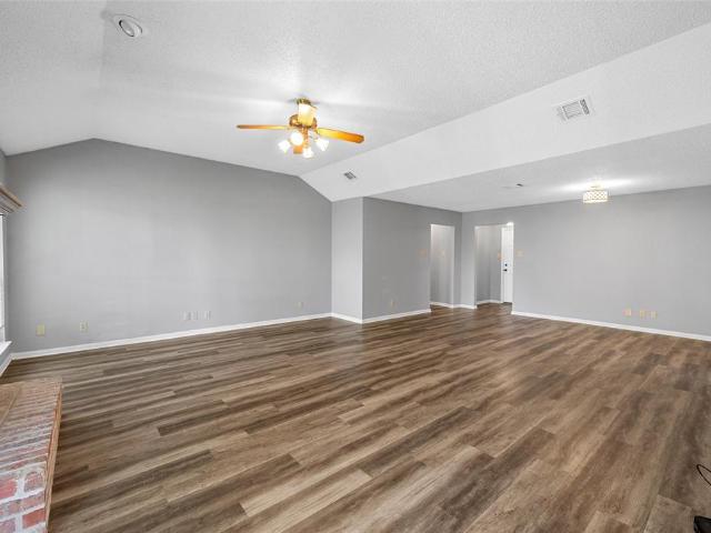 House for sale in Hewitt, Texas