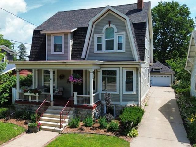 House for sale in Winona, Minnesota