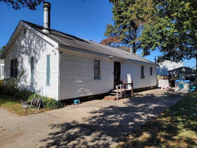 House for sale in Sikeston, Scott County