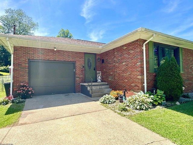 House for sale in Weston, West Virginia