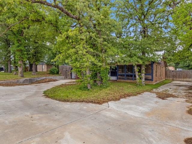 House for sale in Azle, Texas