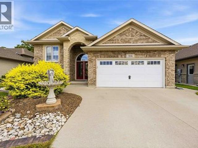House for sale in St. Clair, Ontario