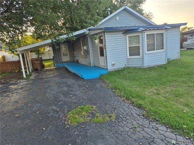 House for sale in Bowmansville, New York