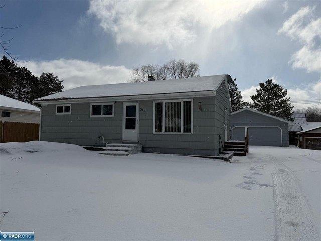 House for sale in Hoyt Lakes, Minnesota