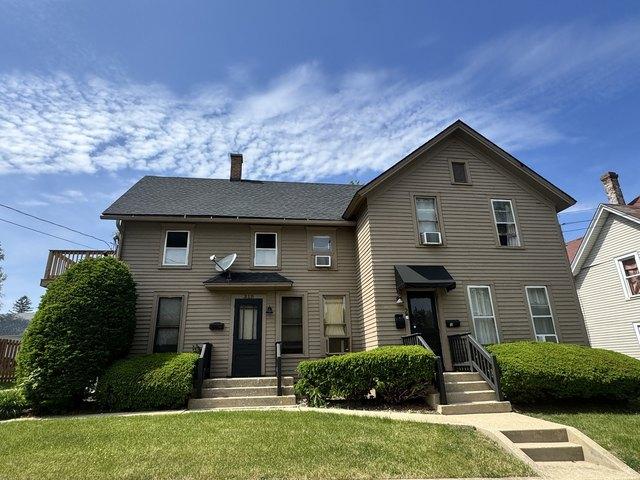 House for sale in Elgin, Illinois