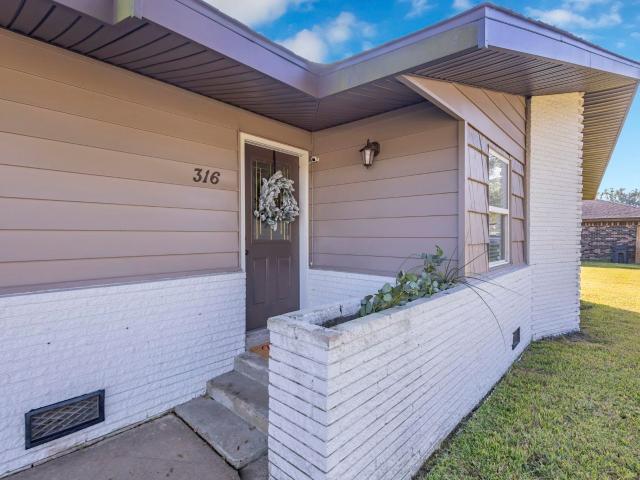 House for sale in Bridge City, Texas
