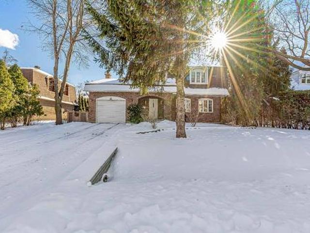 House for sale in Beaconsfield, Quebec