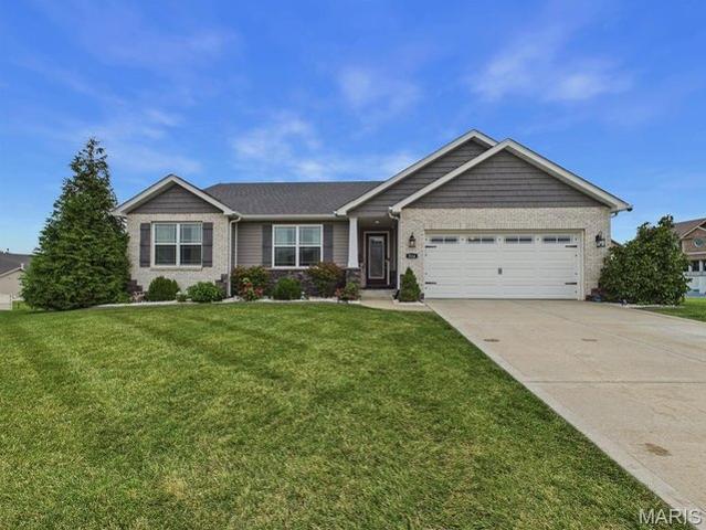 House for sale in Shiloh, Illinois