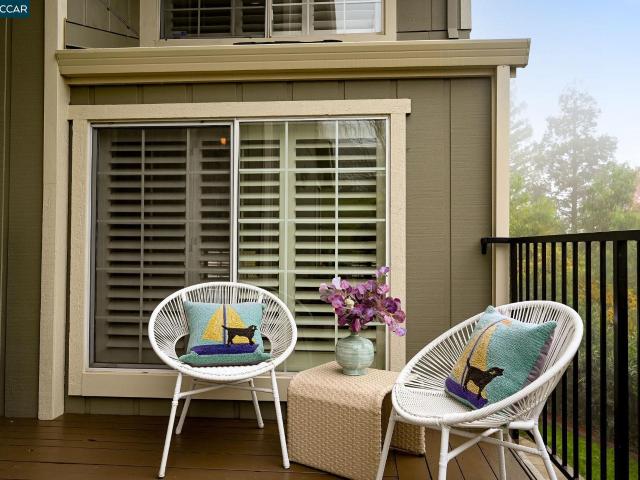 Townhouse for sale in Pleasant Hill, California