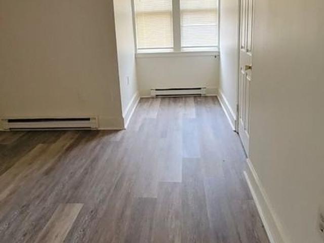 Apartment for rent in Falling Waters, West Virginia