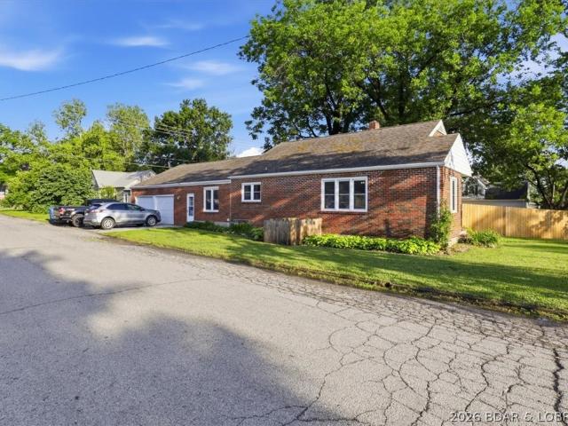 House for sale in Eldon, Missouri