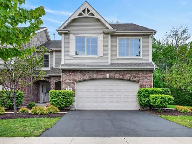 Townhouse for sale in Itasca, Illinois