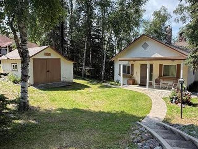 House for sale in Waskesiu Lake, Saskatchewan
