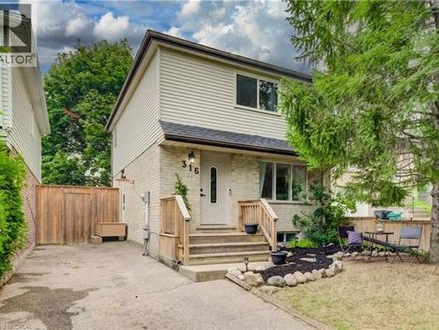 House for sale in Laurentian Hills, Kitchener