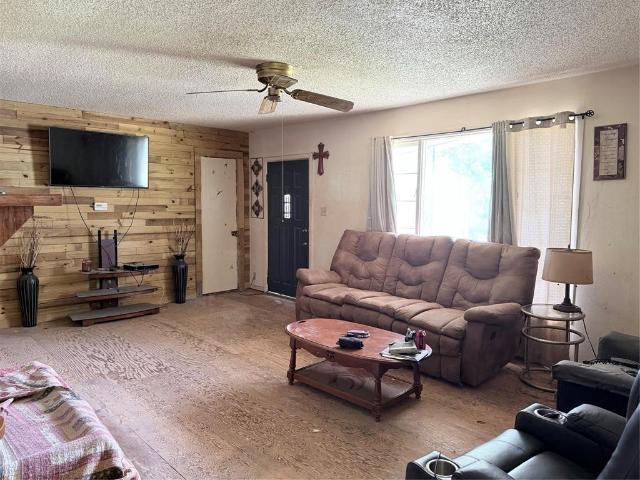 House for sale in Hamilton, Texas