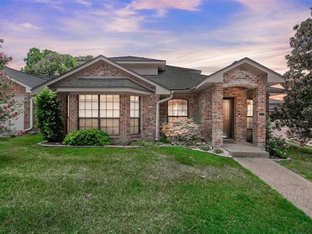 House for sale in Woodway, Texas