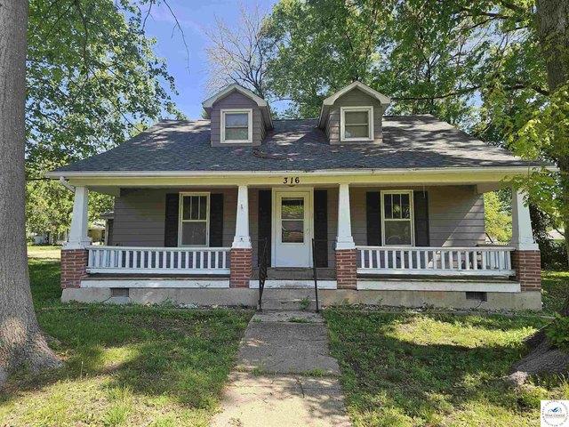 House for sale in Houstonia, Missouri