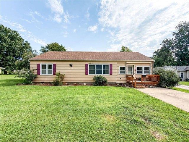 House for sale in Edgar, Illinois