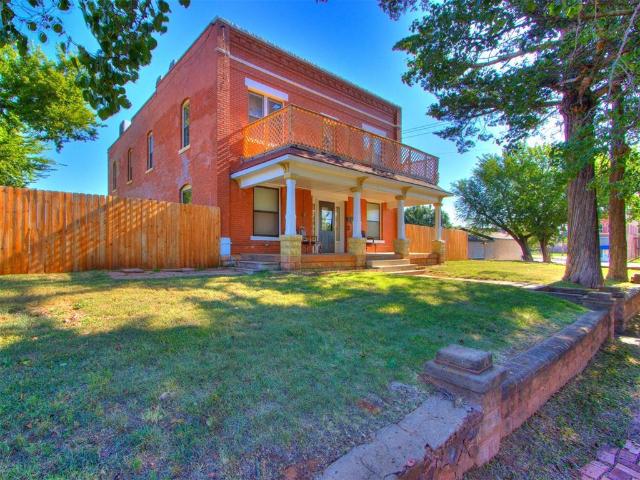 House for sale in Guthrie, Logan County