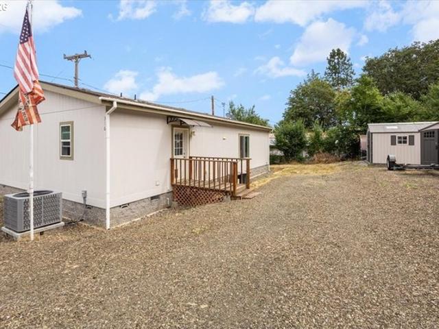 House for sale in Oregonia