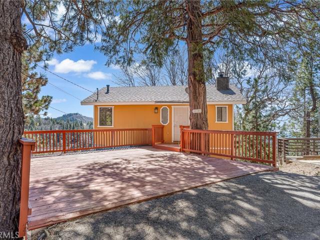 House for sale in Green Valley Lake, California