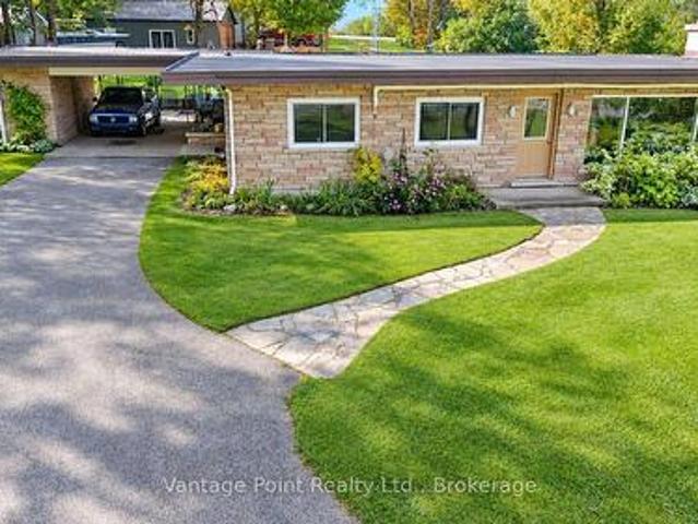 House for sale in The Blue Mountains, Southwestern Ontario