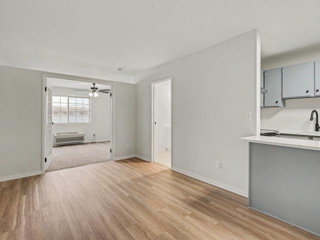 Condo for sale in Waukegan, Lake County