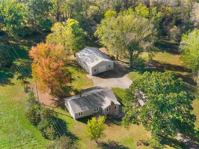House for sale in Buckner, Jackson County