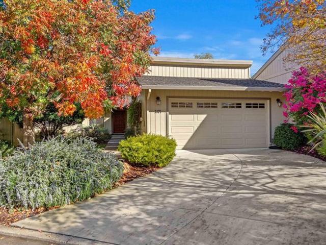 Townhouse for sale in Walnut Creek, California