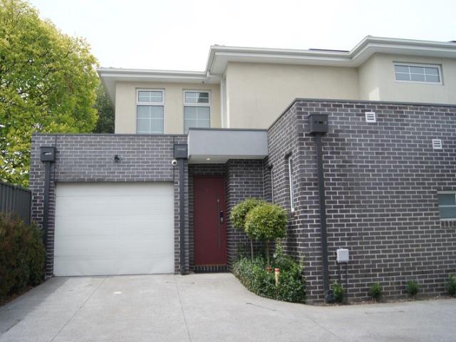 Townhouse for rent in Camerons Creek, Victoria
