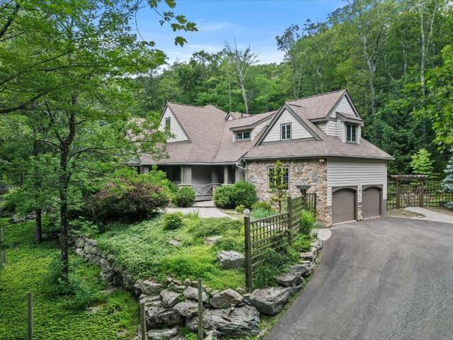 House for sale in Buck Hill Falls